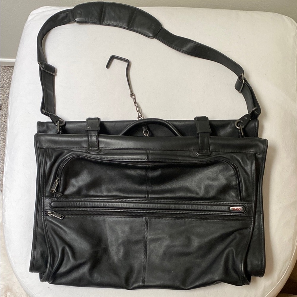Tumi Garment Bag Black Travel Bag with Professional Design